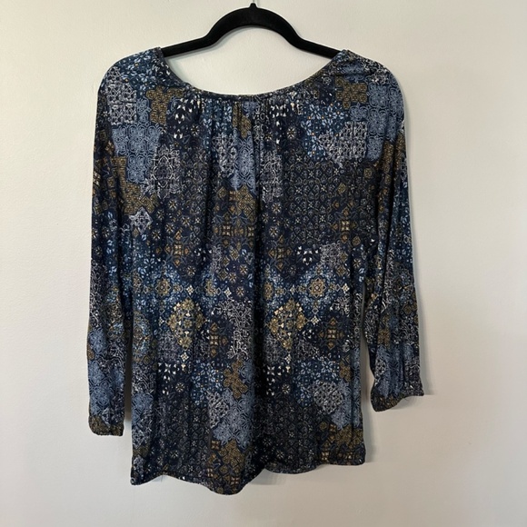 Michael Kors Women’s Scoop Neck Navy Blue & Gold 3/4 Sleeve Flowy Top Sz M GUC - Picture 8 of 8